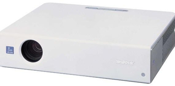 Model SONY- VPL-CS 5